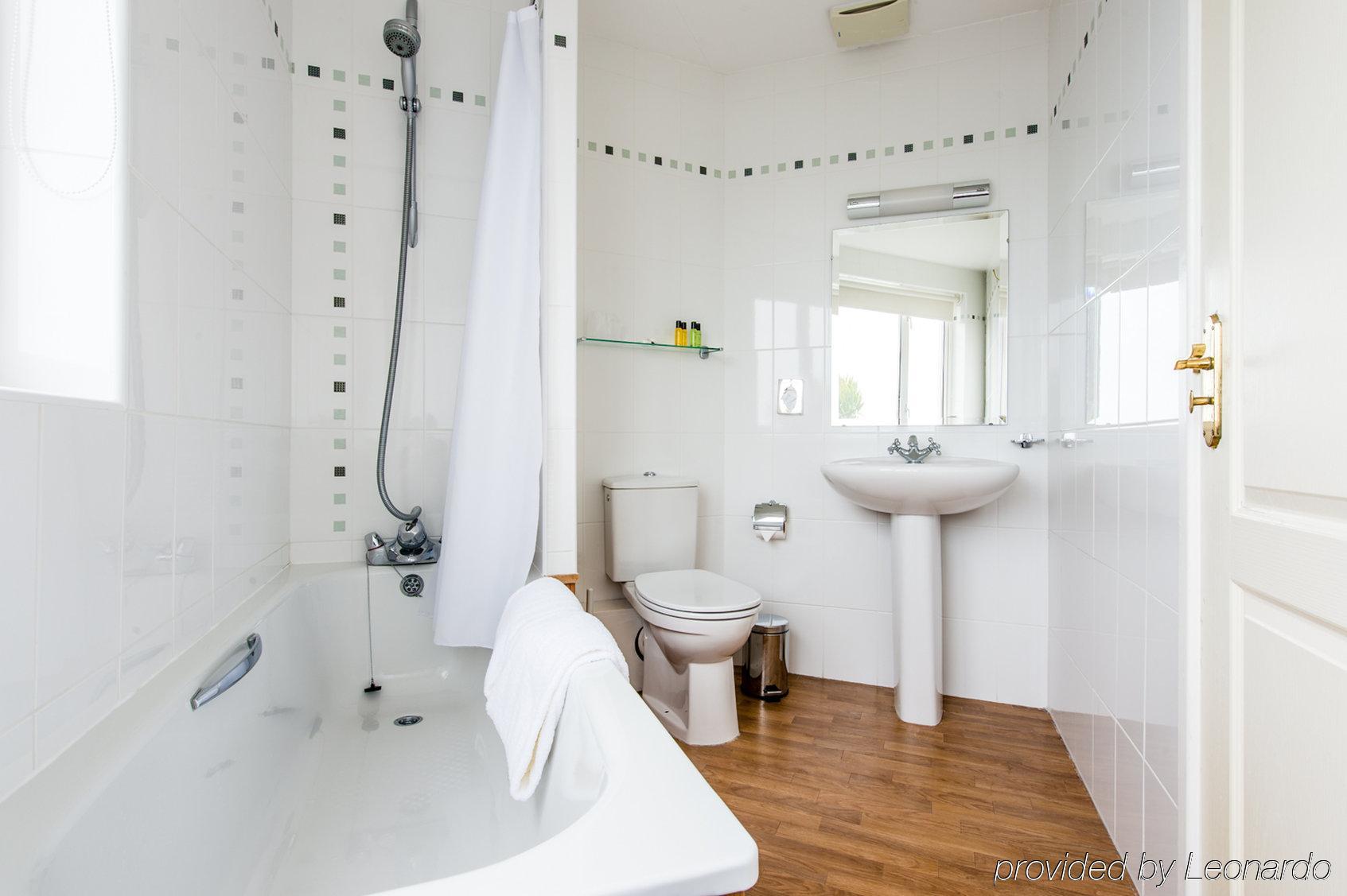 The Samares Coast Hotel & Apartments Saint Helier Jersey Стая снимка
